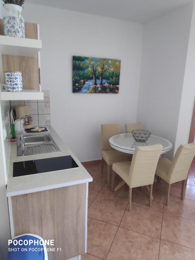 Apartment Simona Medulin
